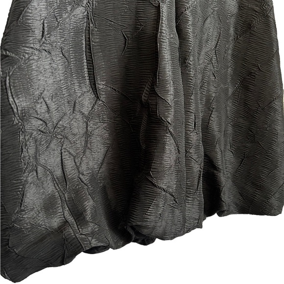 Max and Cleo Women’s Sleeveless Black Crinkle Puffball Dress- Size 12 - Picture 5 of 6